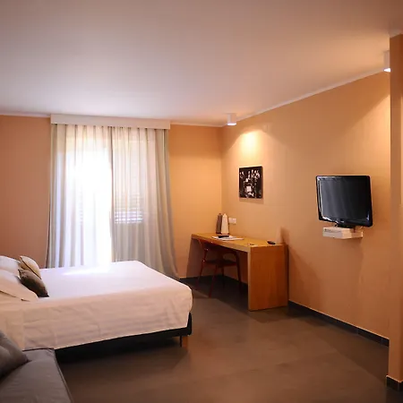Hotel Casena Dei Colli 4*