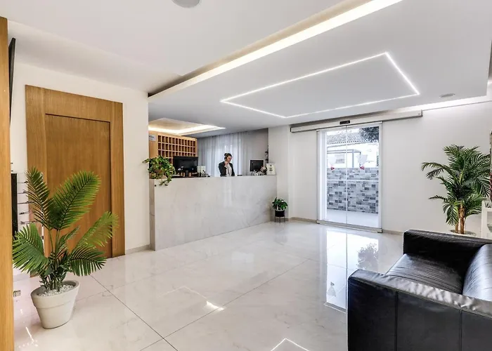 Casena Dei Colli, Sure Collection By Western